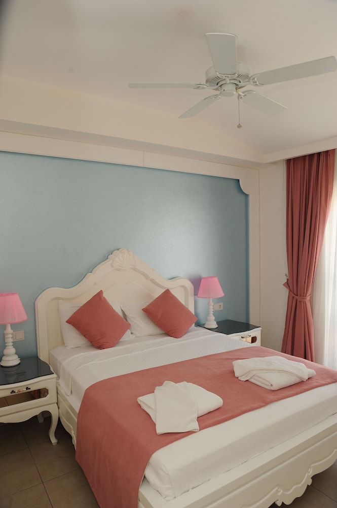 Montebello Deluxe — Hotel rooms in Fethiye, Mugla