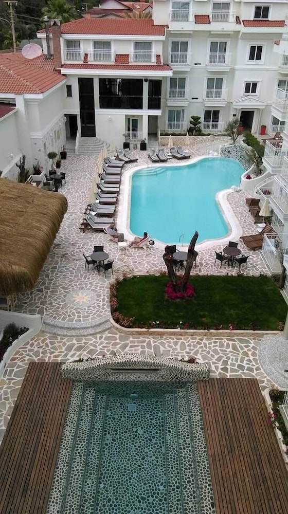 Montebello Deluxe — Swimming pool in Fethiye, Mugla