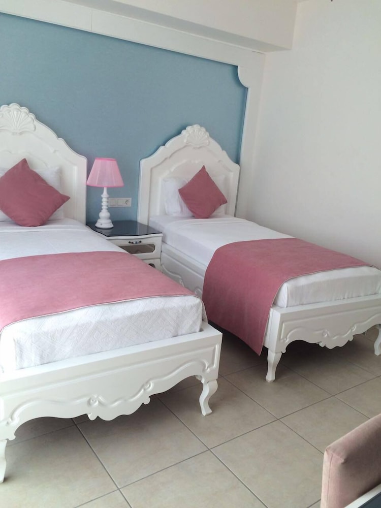Montebello Deluxe — Hotel rooms in Fethiye, Mugla