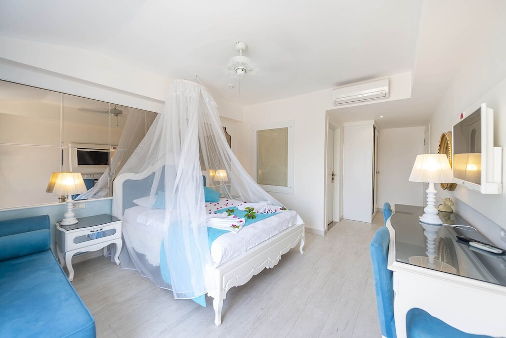 Montebello Deluxe — Hotel rooms in Fethiye, Mugla