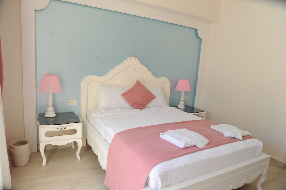 Montebello Deluxe — Hotel rooms in Fethiye, Mugla