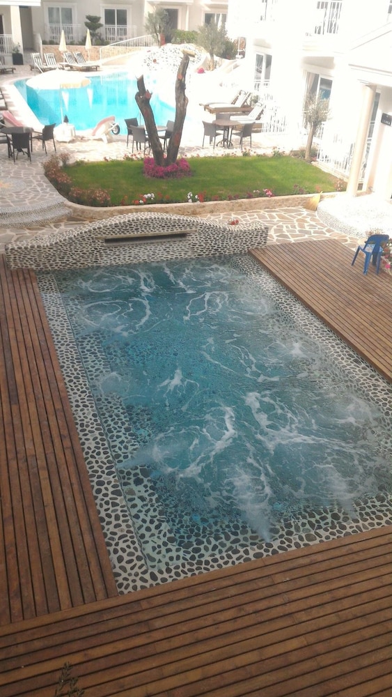 Montebello Deluxe — Swimming pool in Fethiye, Mugla
