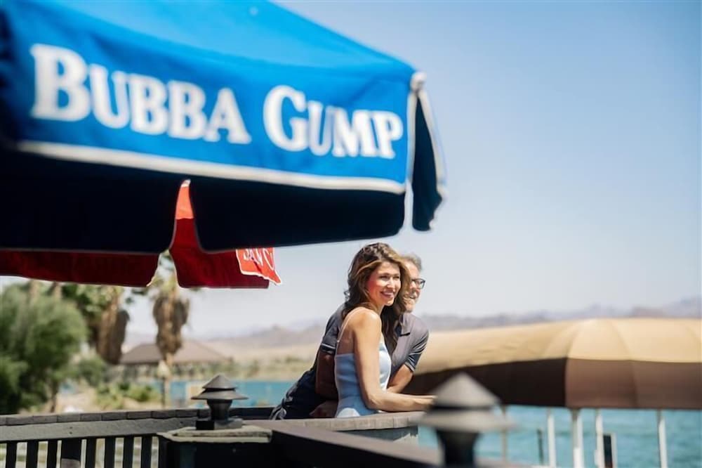 Golden Nugget Laughlin — Restaurant & bars in Laughlin, Nevada