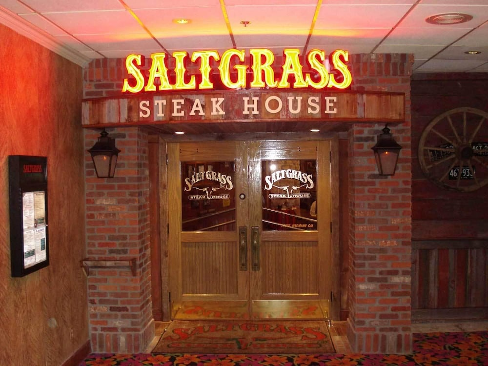 Golden Nugget Laughlin — Restaurant & bars in Laughlin, Nevada