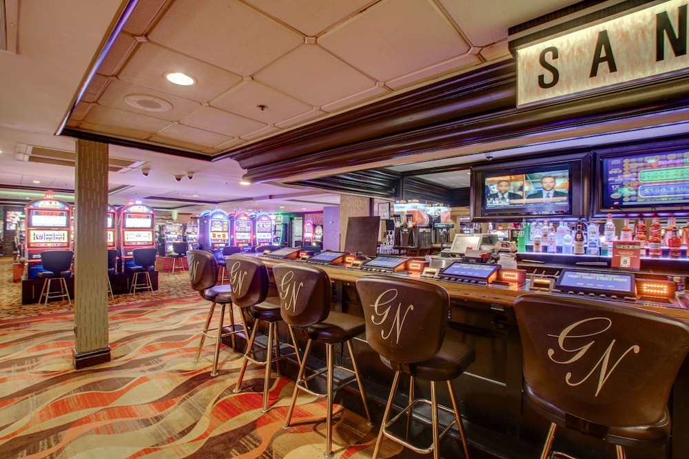 Golden Nugget Laughlin — Restaurant & bars in Laughlin, Nevada