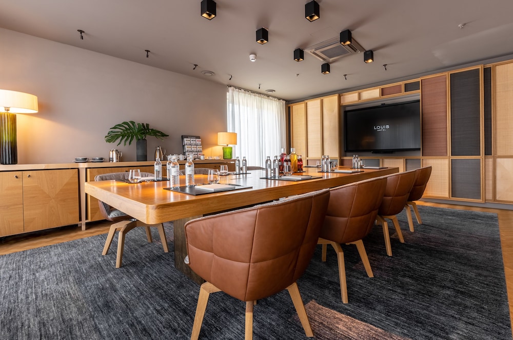Louis Hotel — Restaurant & bars in Munich, Bavaria