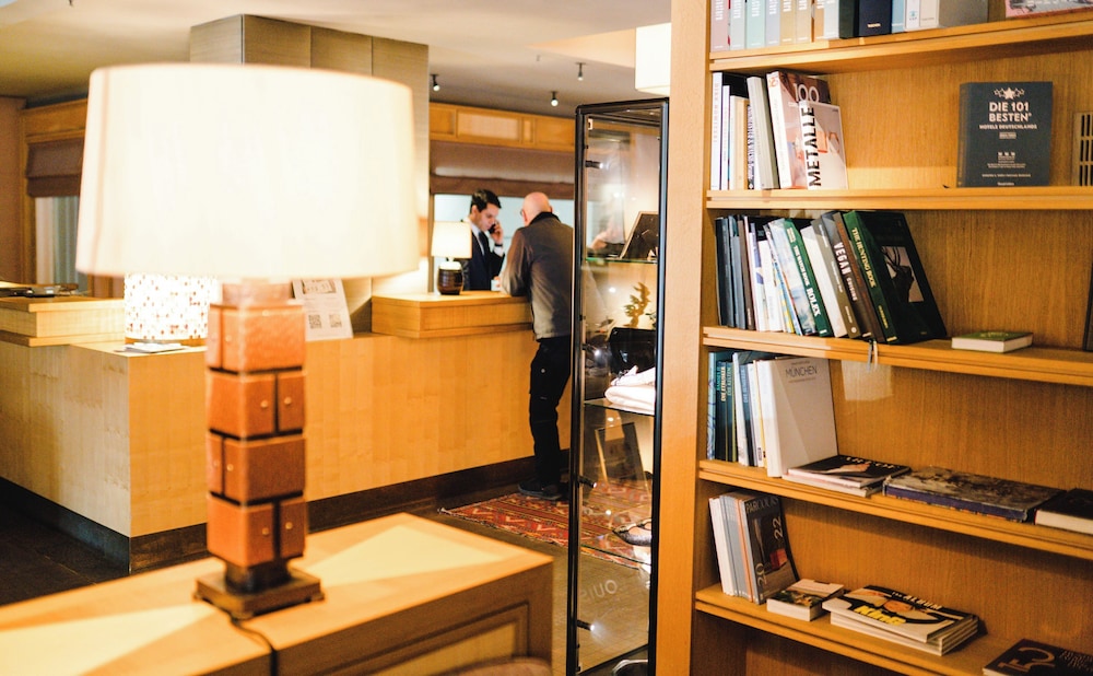 Louis Hotel — Hotel building in Munich, Bavaria
