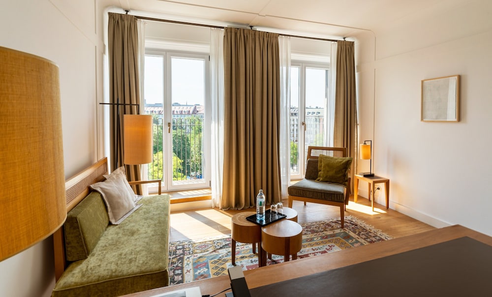 Louis Hotel — Hotel rooms in Munich, Bavaria
