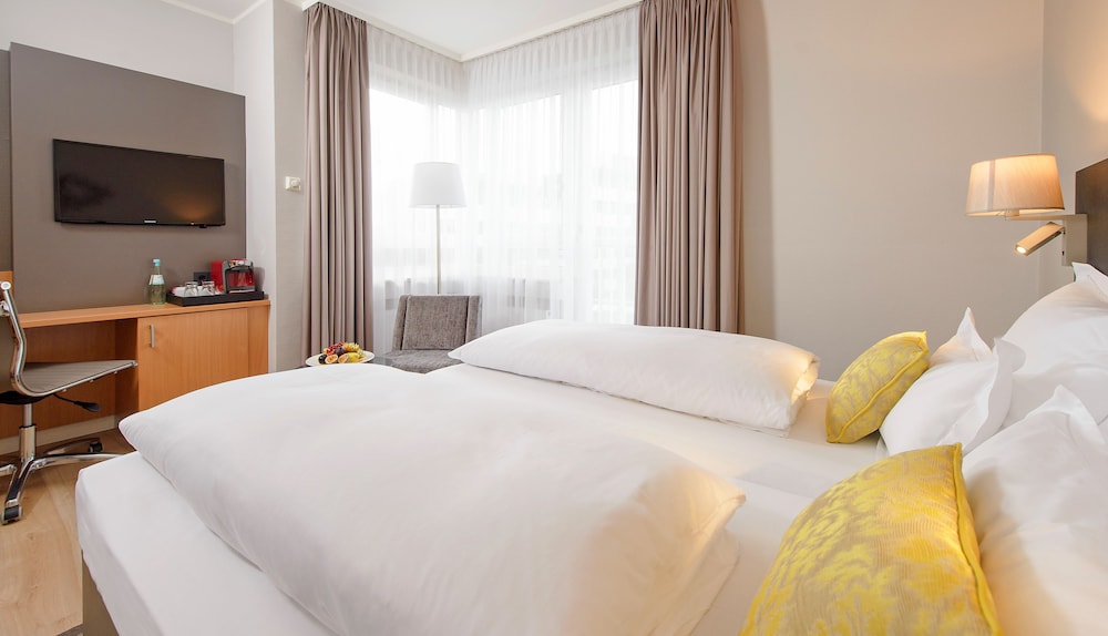 Mercure Hotel Köln Belfortstraße — Hotel rooms in Cologne, North Rhine-Westphalia