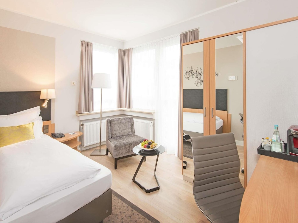 Mercure Hotel Köln Belfortstraße — Hotel rooms in Cologne, North Rhine-Westphalia