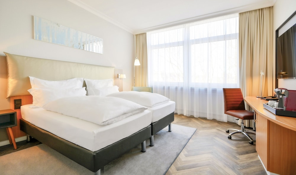 Mercure Hotel Köln Belfortstraße — Hotel rooms in Cologne, North Rhine-Westphalia