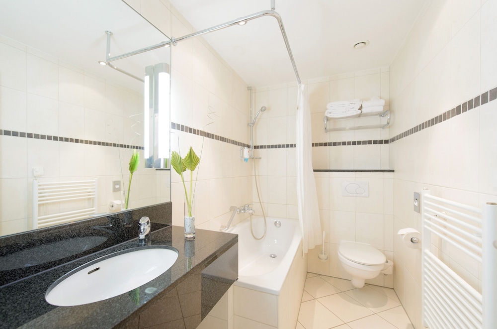 Mercure Hotel Köln Belfortstraße — Hotel rooms in Cologne, North Rhine-Westphalia
