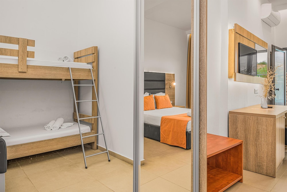 Village Panorama — Hotel rooms in Lygaria