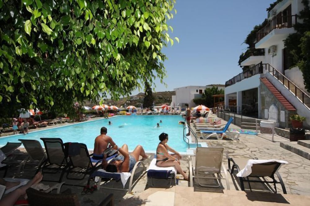 Village Panorama — Swimming pool in Lygaria