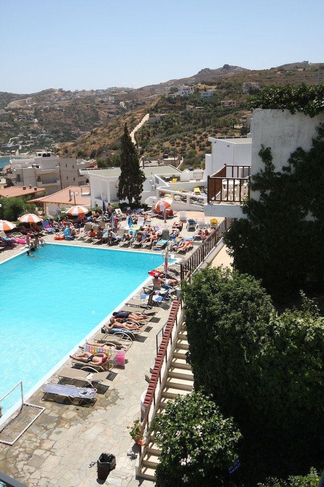 Village Panorama — Swimming pool in Lygaria
