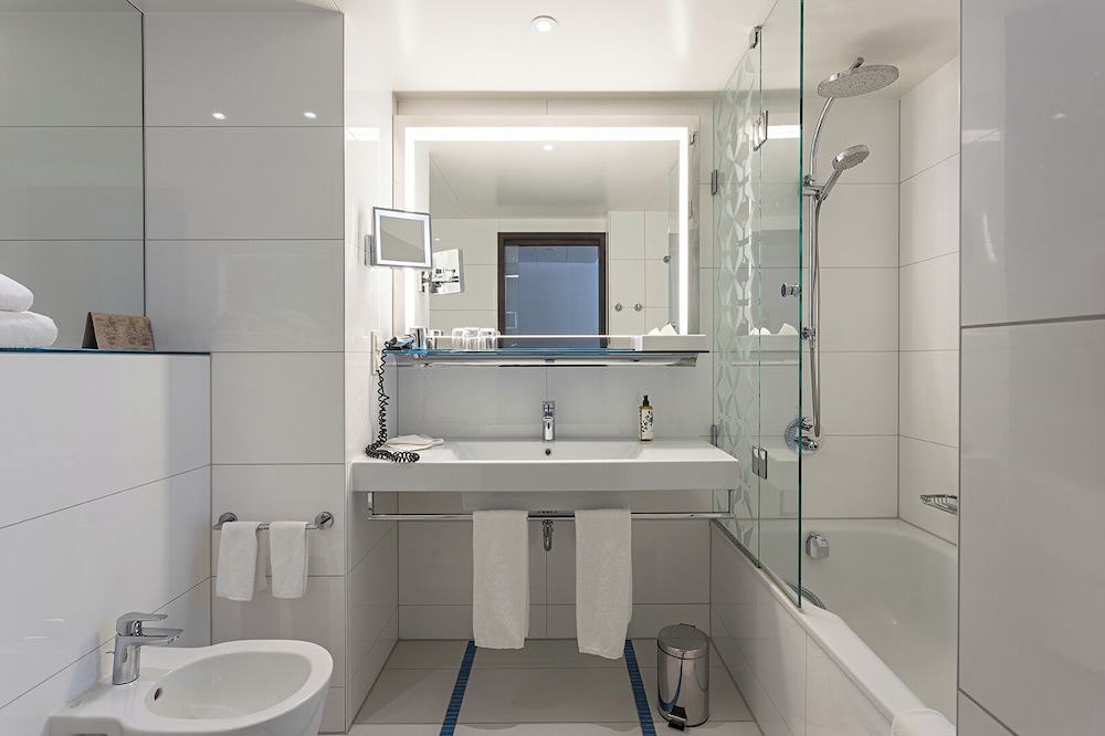 Pestana Berlin Tiergarten — Hotel rooms in Berlin, Berlin