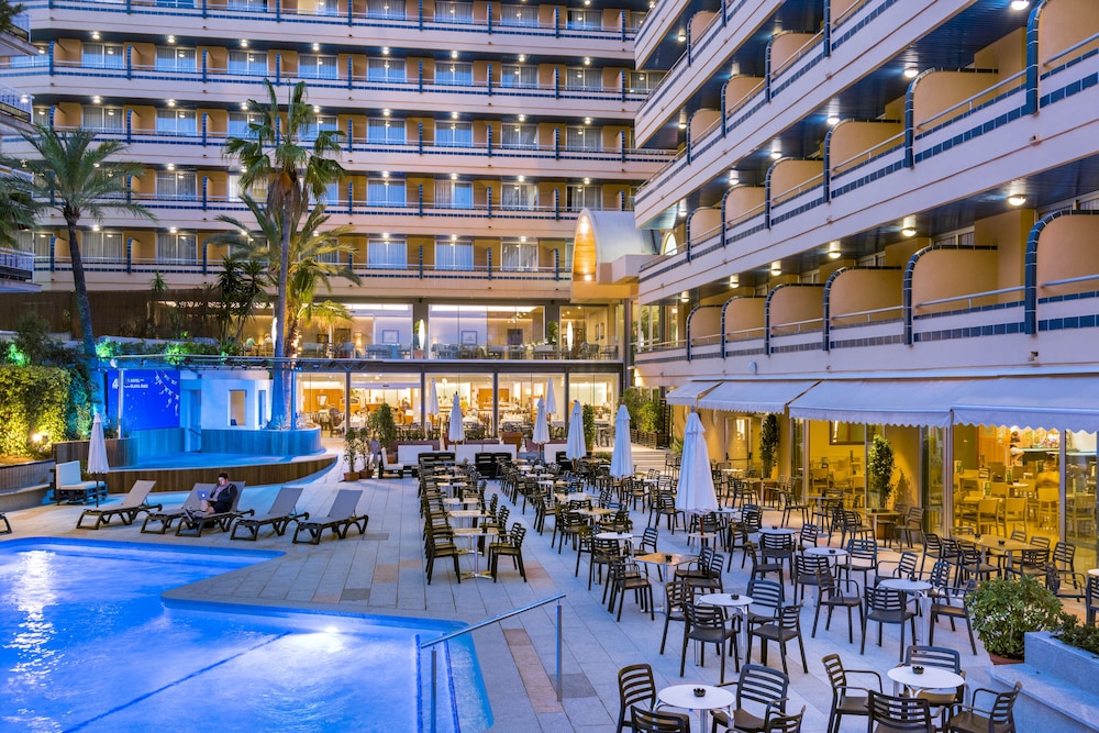 4R Playa Park — Hotel building in Salou, Catalonia