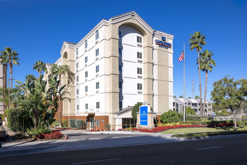 Candlewood Suites Anaheim - Resort Area by IHG — Hotel building in Anaheim, California