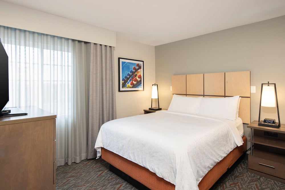 Candlewood Suites Anaheim - Resort Area by IHG — Hotel rooms in Anaheim, California