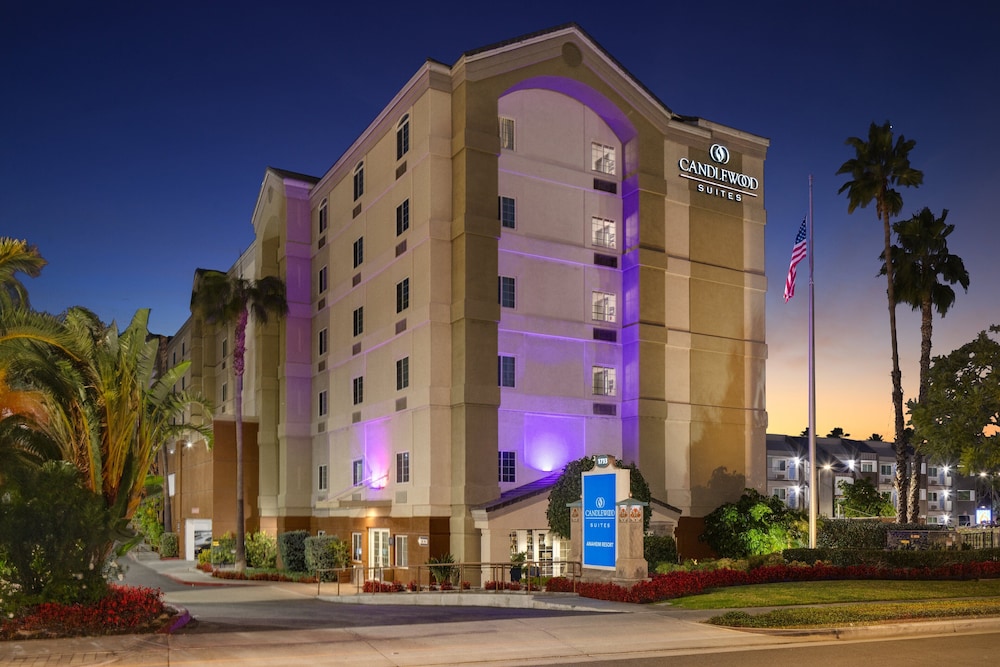 Candlewood Suites Anaheim - Resort Area by IHG — Hotel building in Anaheim, California
