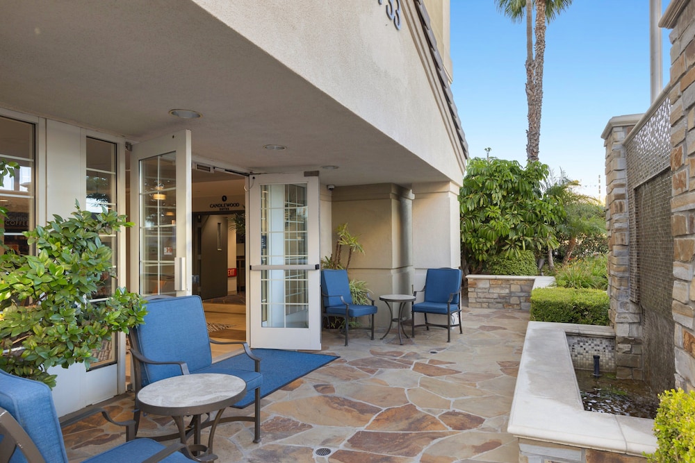 Candlewood Suites Anaheim - Resort Area by IHG — Hotel building in Anaheim, California