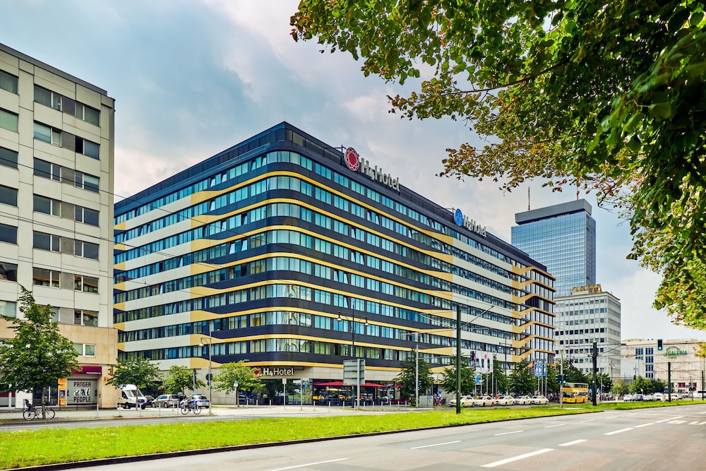 H4 Hotel Berlin Alexanderplatz - zdjęcie 2