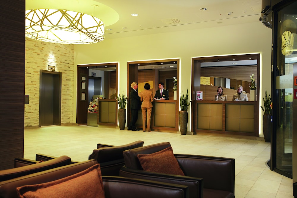 Hotel Berlin Alexanderplatz by Leonardo Hotels — Hotel building in Berlin, Berlin