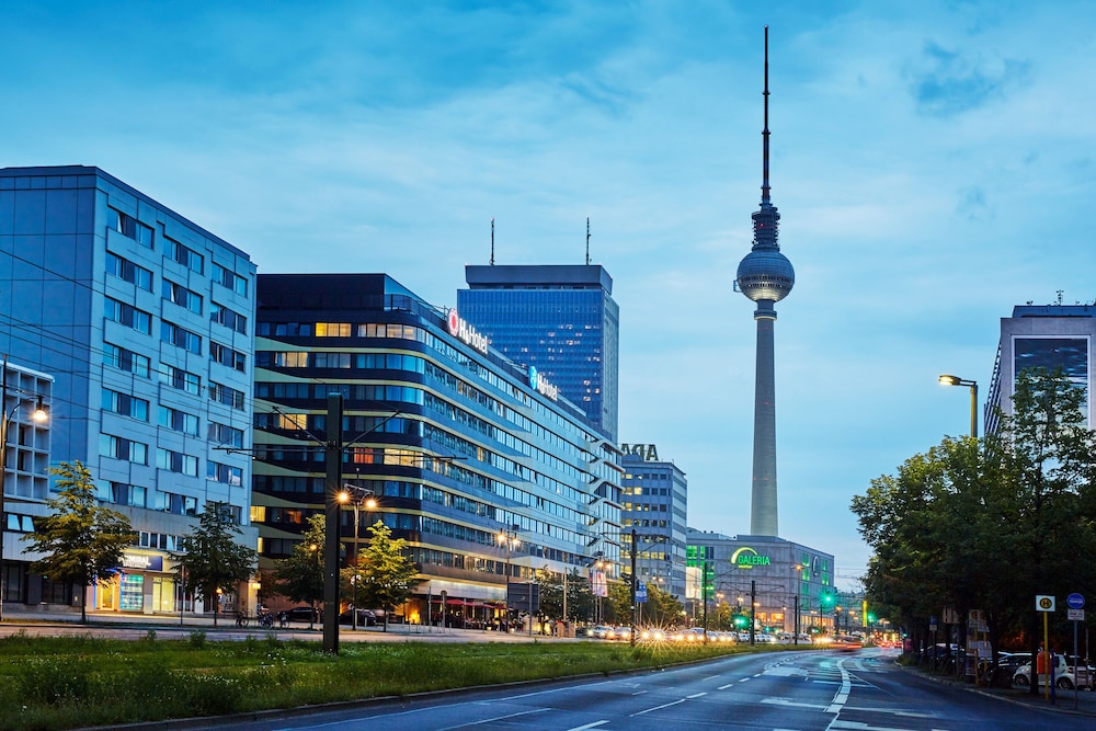 H4 Hotel Berlin Alexanderplatz - zdjęcie 4