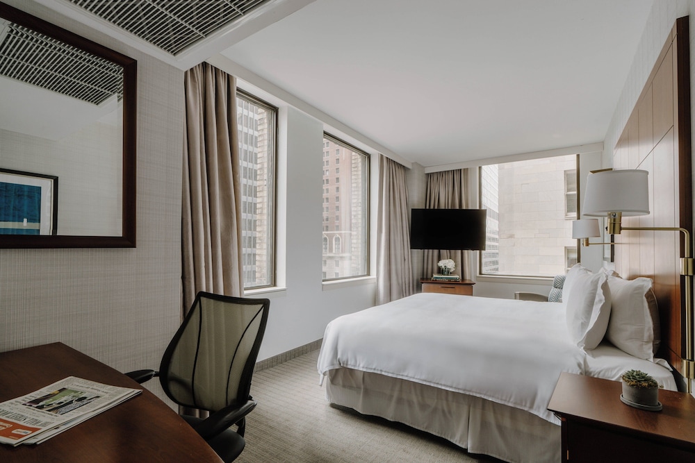 Club Quarters Hotel, Central Loop, Chicago — Hotel rooms in Chicago, Illinois