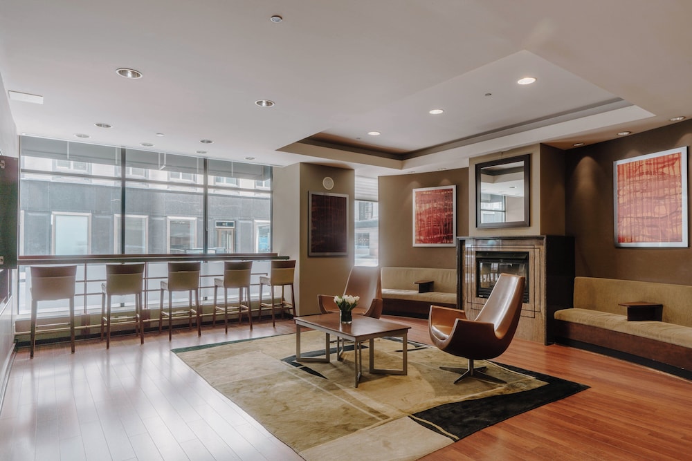 Club Quarters Hotel, Central Loop, Chicago — Hotel rooms in Chicago, Illinois