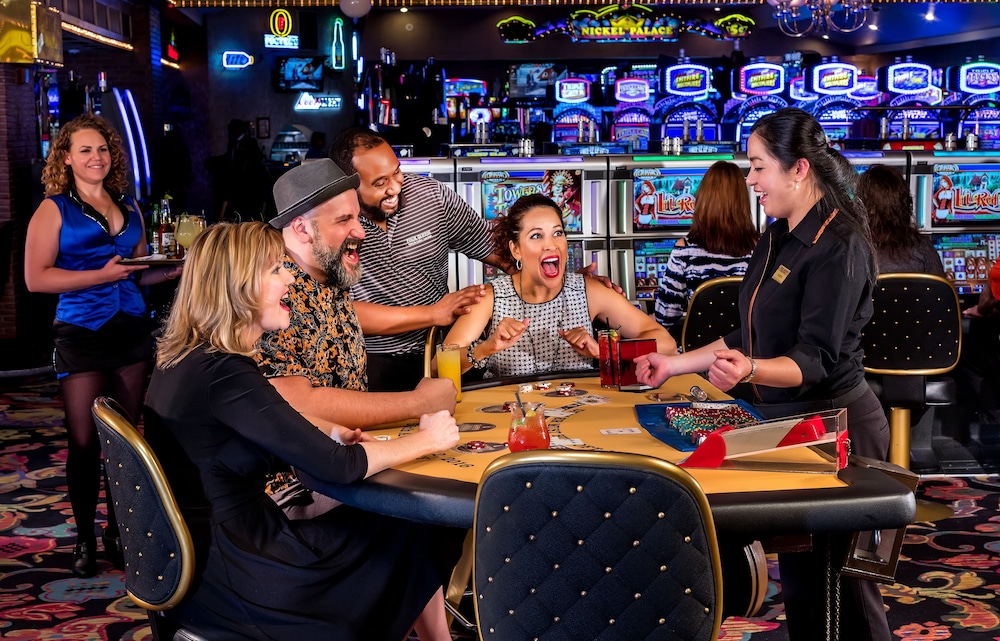 Four Queens Hotel and Casino — Restaurant & bars in Las Vegas, Nevada