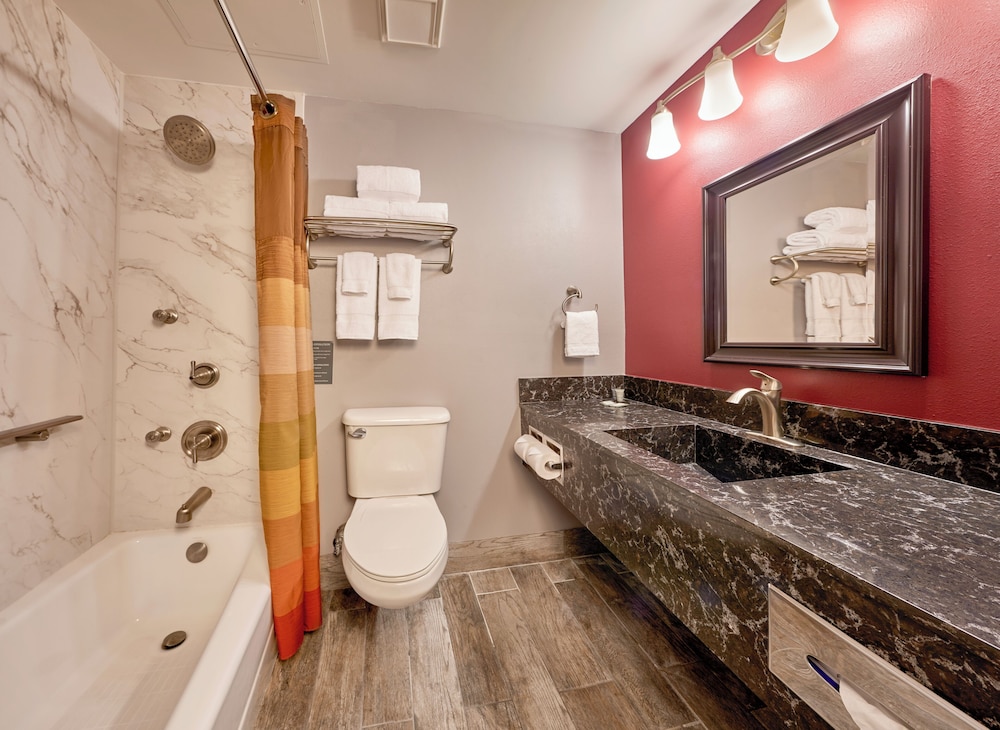 Four Queens Hotel and Casino — Hotel rooms in Las Vegas, Nevada