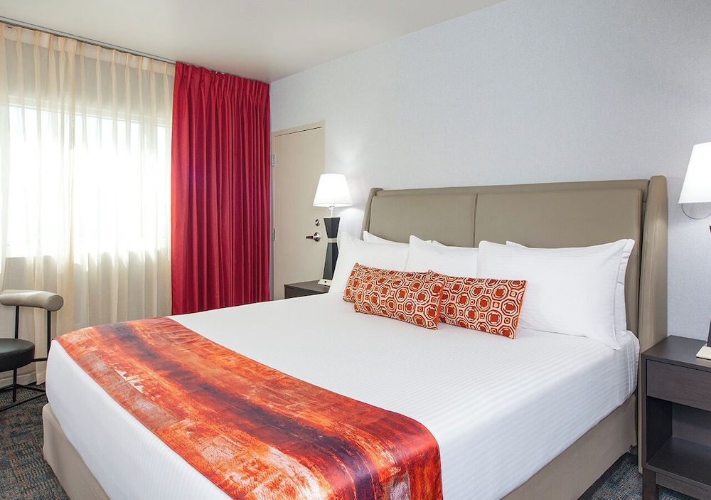 Four Queens Hotel and Casino — Hotel rooms in Las Vegas, Nevada