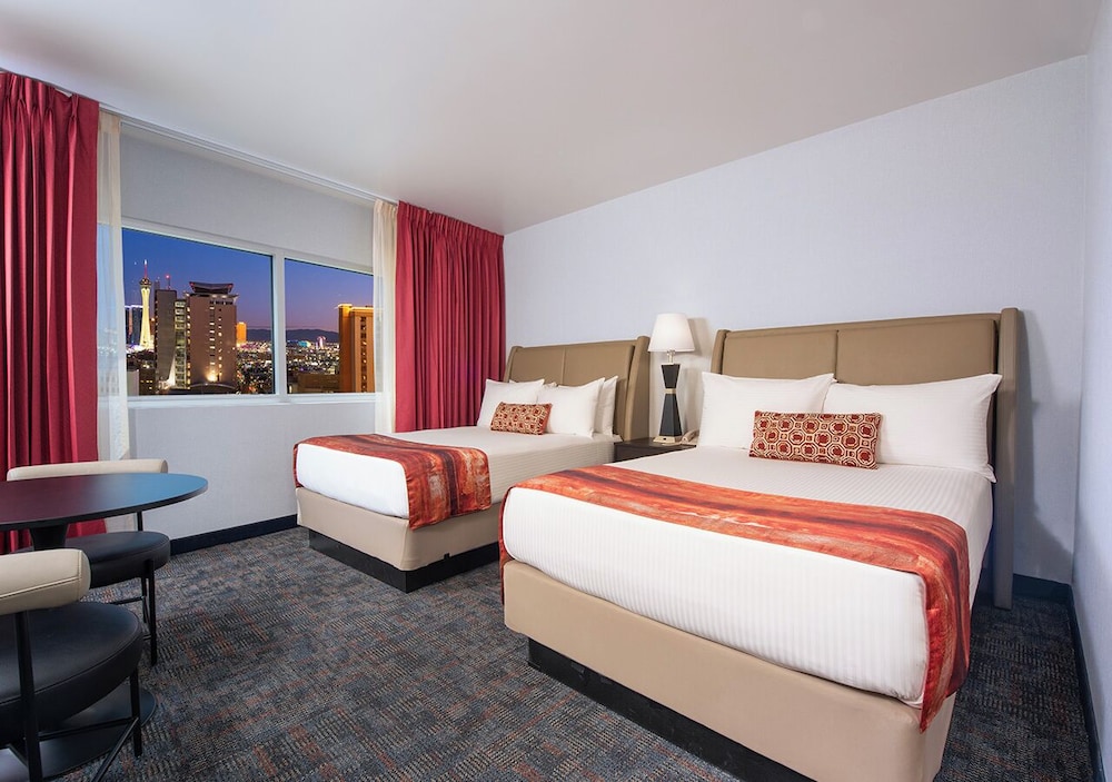 Four Queens Hotel and Casino — Hotel rooms in Las Vegas, Nevada