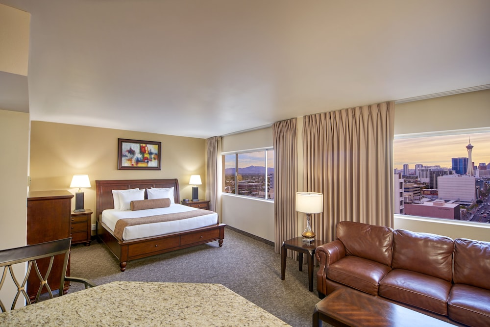 Four Queens Hotel and Casino — Hotel rooms in Las Vegas, Nevada