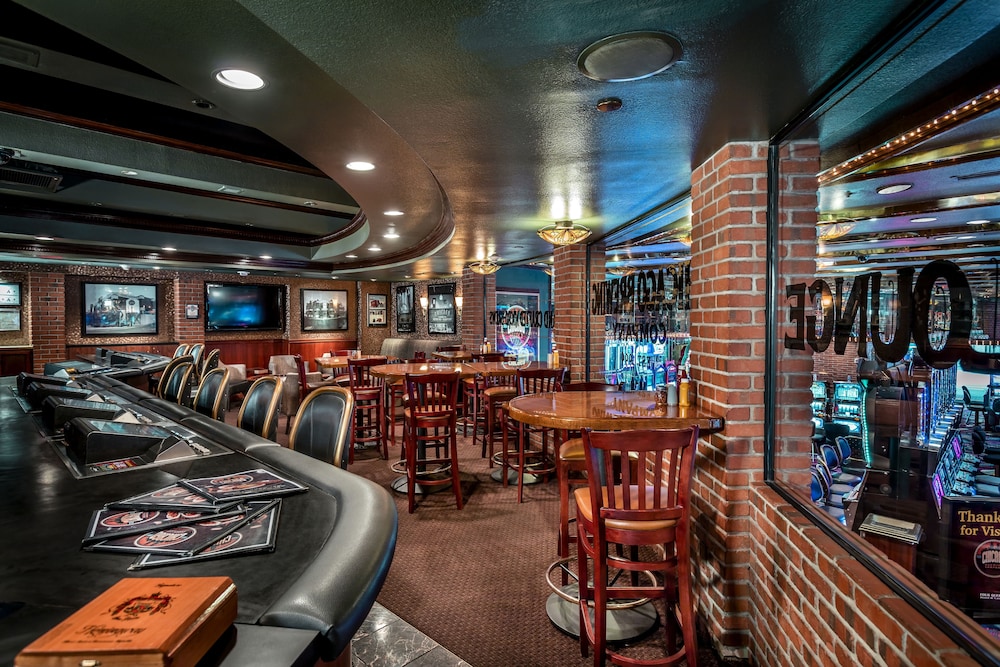 Four Queens Hotel and Casino — Restaurant & bars in Las Vegas, Nevada