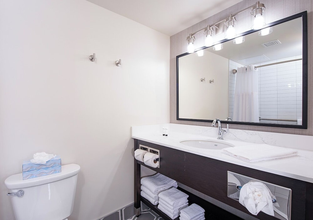 Four Queens Hotel and Casino — Hotel rooms in Las Vegas, Nevada