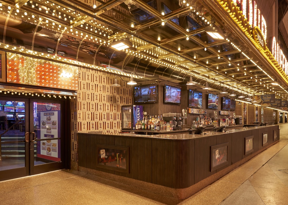 Four Queens Hotel and Casino — Restaurant & bars in Las Vegas, Nevada