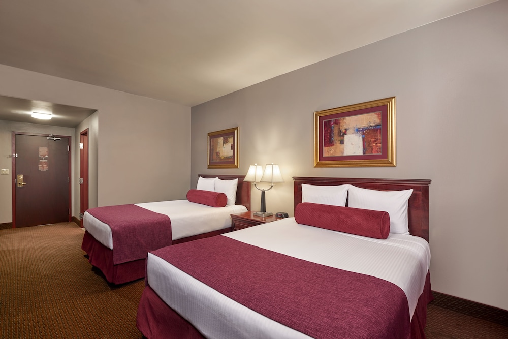 Four Queens Hotel and Casino — Hotel rooms in Las Vegas, Nevada