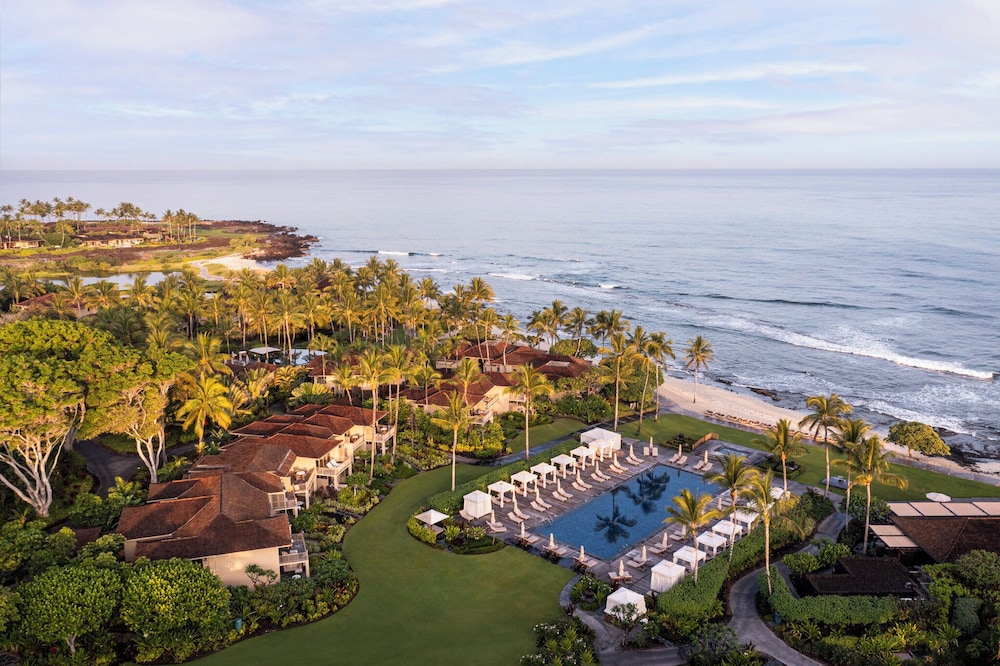 Four Seasons Resort Hualalai — Swimming pool in Kailua-Kona, Hawaii