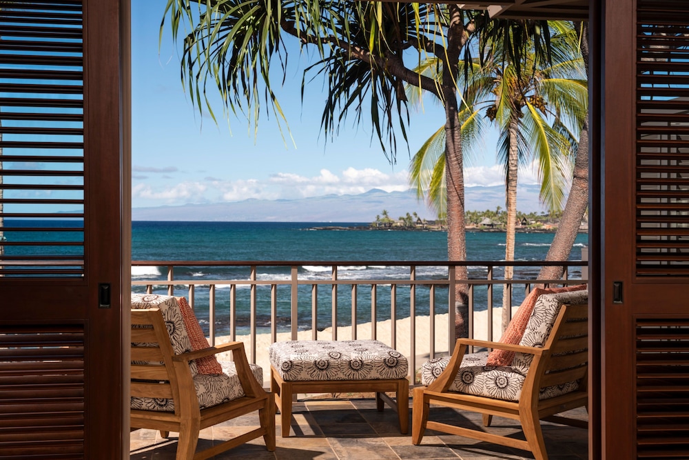 Four Seasons Resort Hualalai — Beach in Kailua-Kona, Hawaii