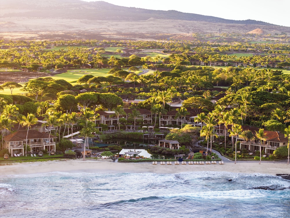 Four Seasons Resort Hualalai — Beach in Kailua-Kona, Hawaii
