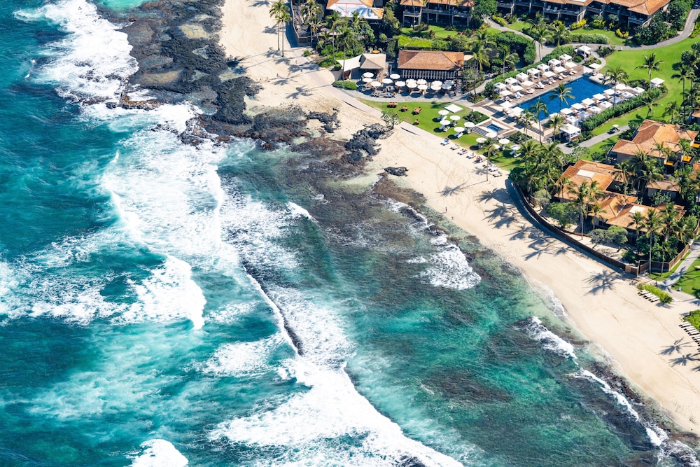 Four Seasons Resort Hualalai — Beach in Kailua-Kona, Hawaii