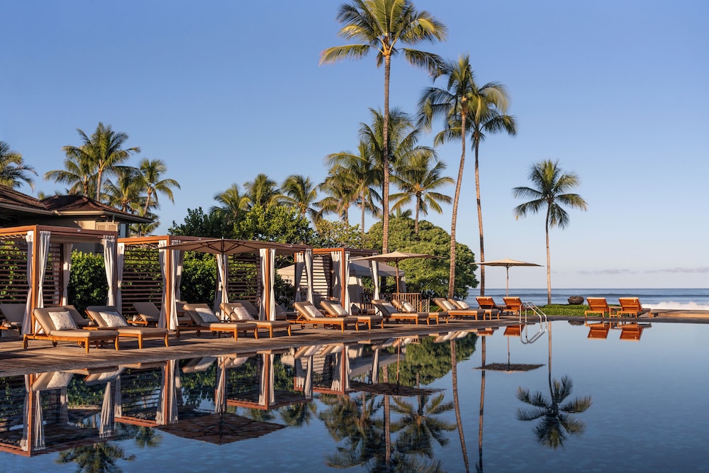 Four Seasons Resort Hualalai — Swimming pool in Kailua-Kona, Hawaii
