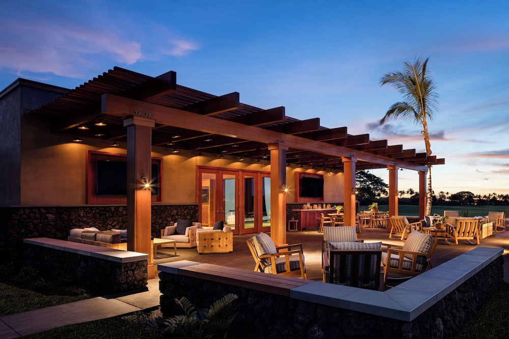 Four Seasons Resort Hualalai — Restaurant & bars in Kailua-Kona, Hawaii