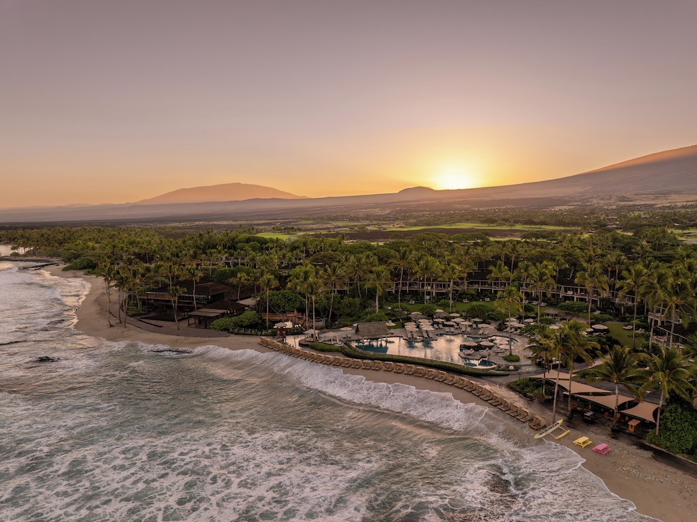 Four Seasons Resort Hualalai — Beach in Kailua-Kona, Hawaii