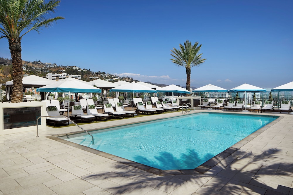 The London West Hollywood at Beverly Hills — Swimming pool in West Hollywood, California