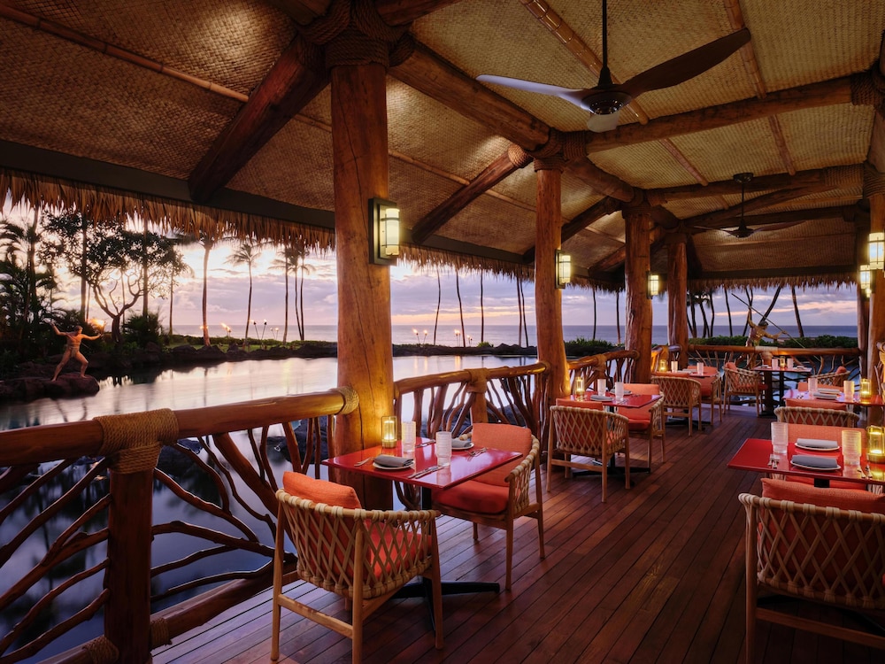 Grand Wailea Maui, A Waldorf Astoria Resort — Restaurant & bars in Kula, Hawaii