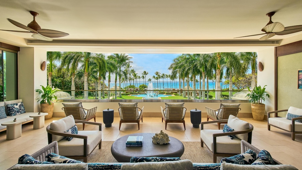 Grand Wailea Maui, A Waldorf Astoria Resort — Swimming pool in Kula, Hawaii