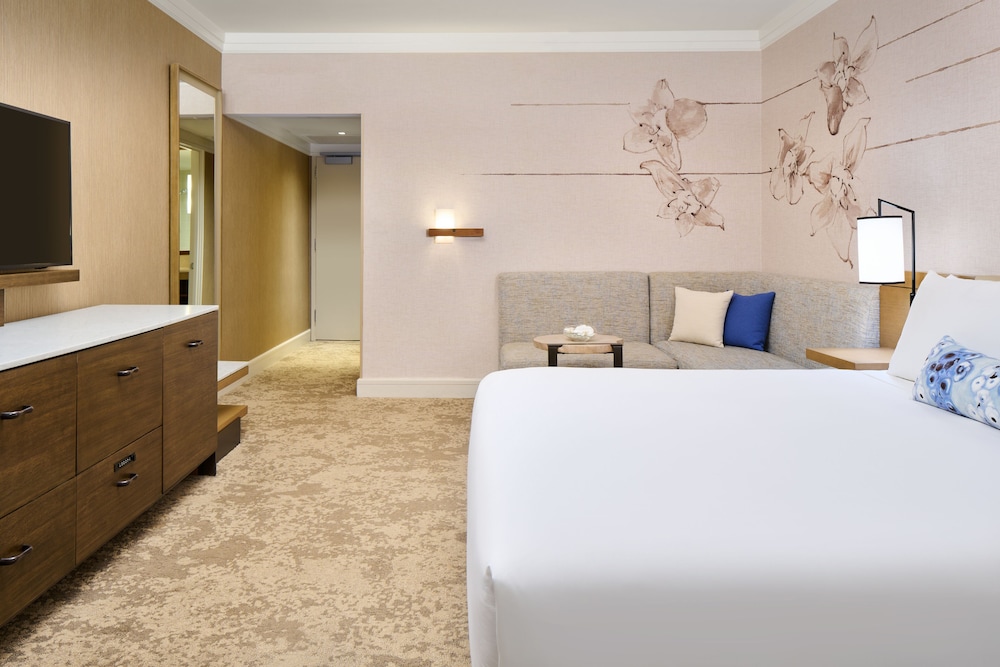 Prince Waikiki — Hotel rooms in Honolulu, Hawaii